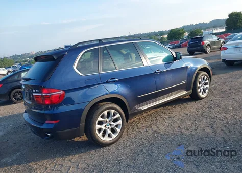 2013 BMW X5 xDrive35I/xDrive35I Premium/xDrive35I Sport Activity из США, поврежденный, VIN 5UXZV4C55D0E04538